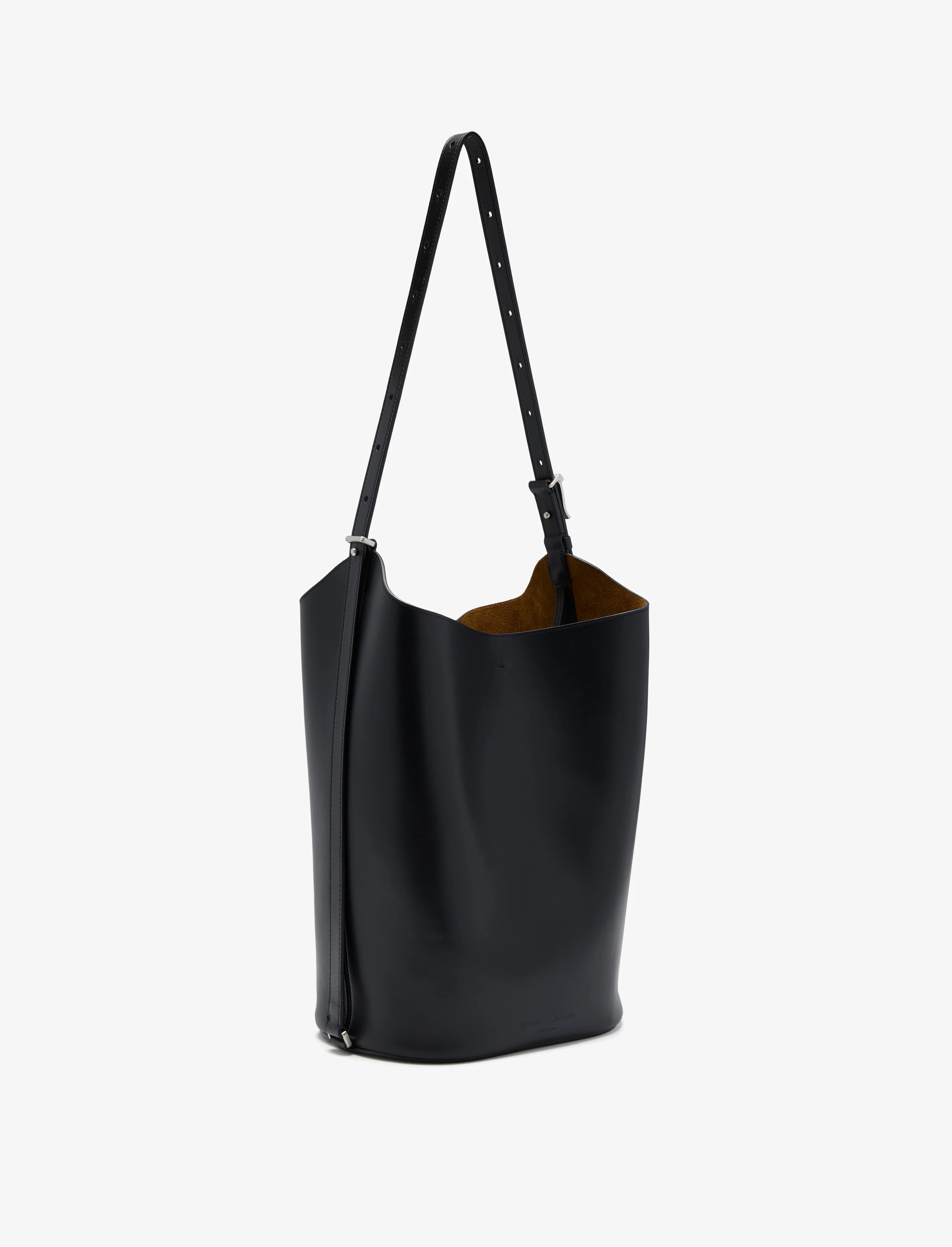 Brant Bucket Bag in Smooth Calf - Image 10