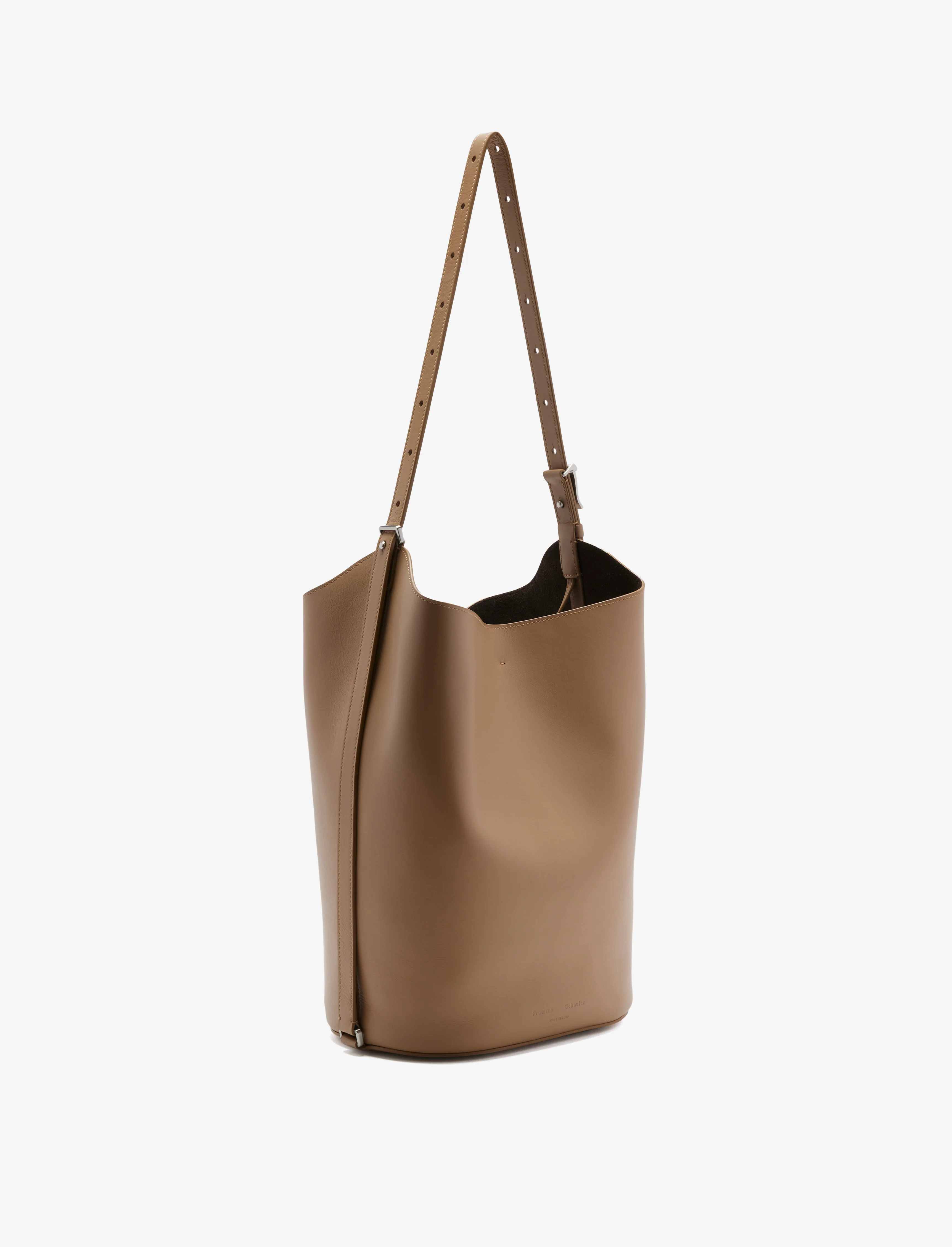 Brant Bucket Bag in Smooth Calf - Image 10
