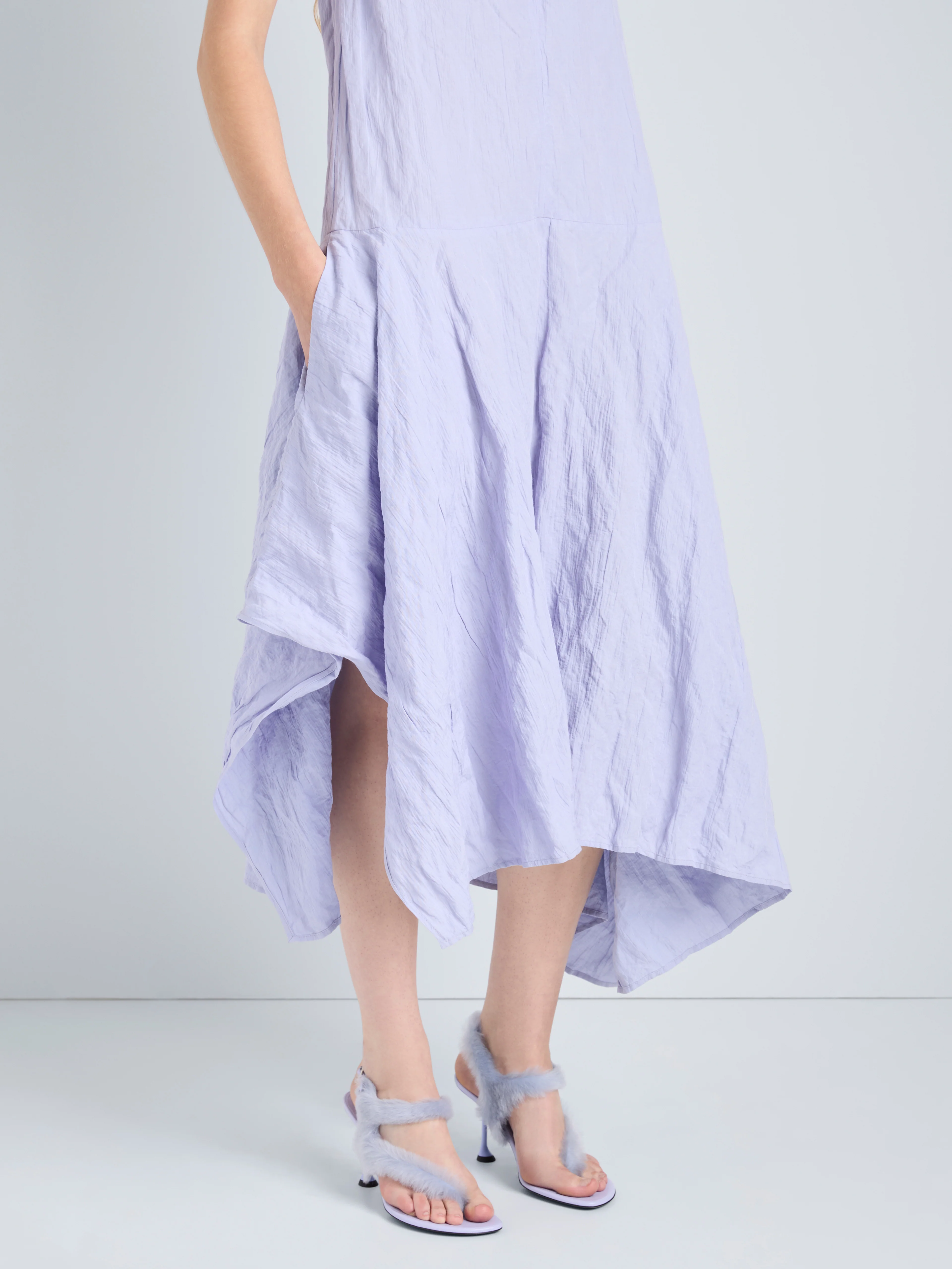 Tee Thong Sandals in Shearling - Image 4