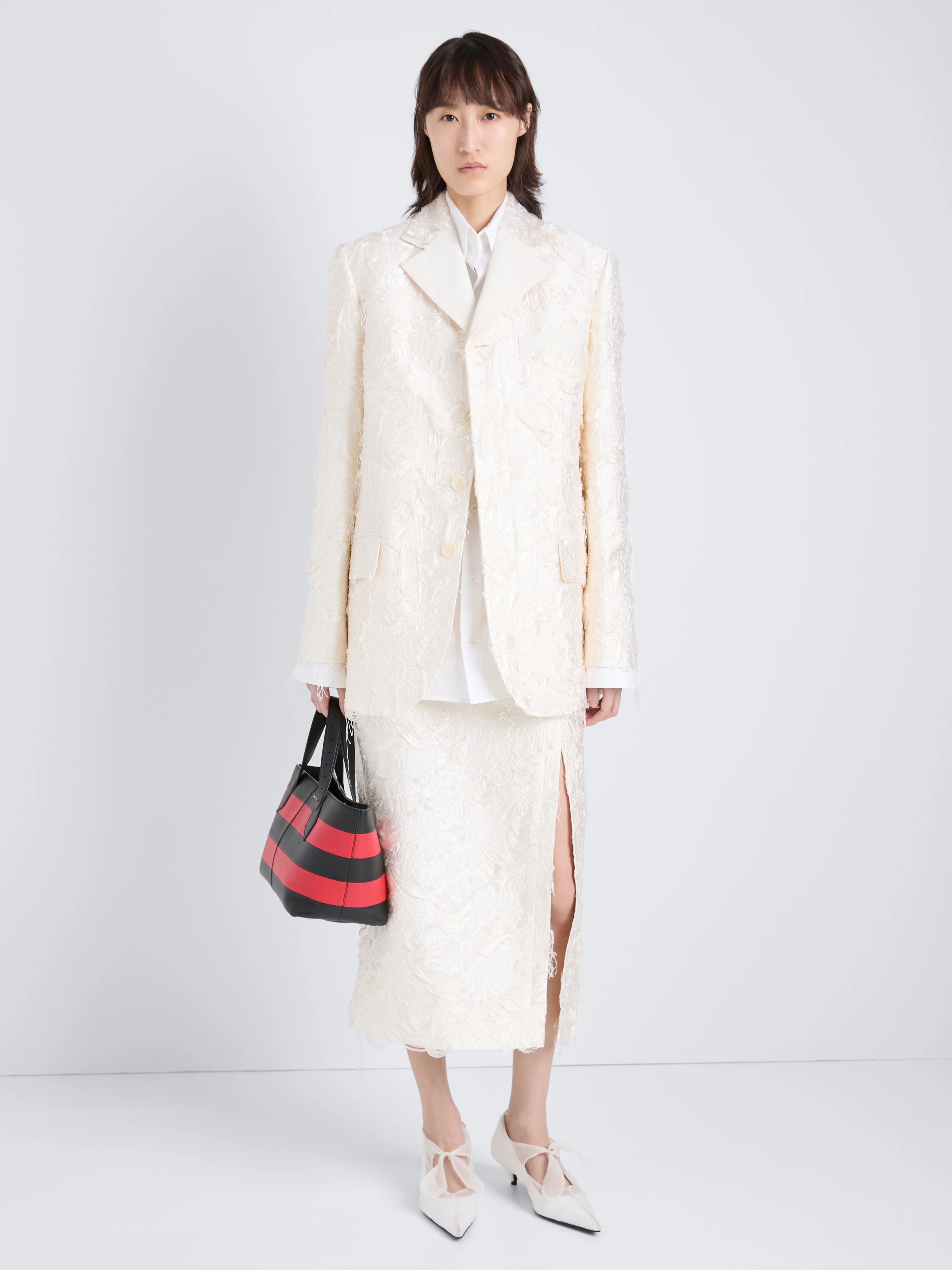 Theodora Jacket in Chrysanthemum Float Jacquard - Image 3